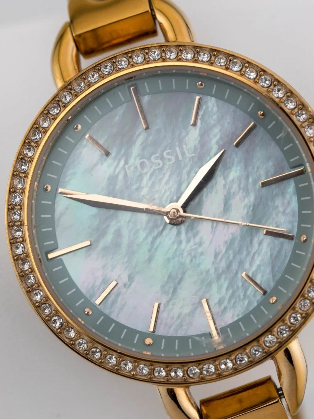 Fossil BQ3277 Crystal Mother of Pearl Quartz Analog Women's Watch New Battery